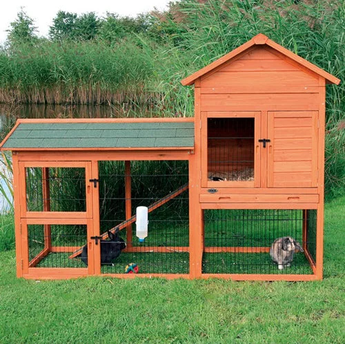 Small Animal Hutch with Enclosure